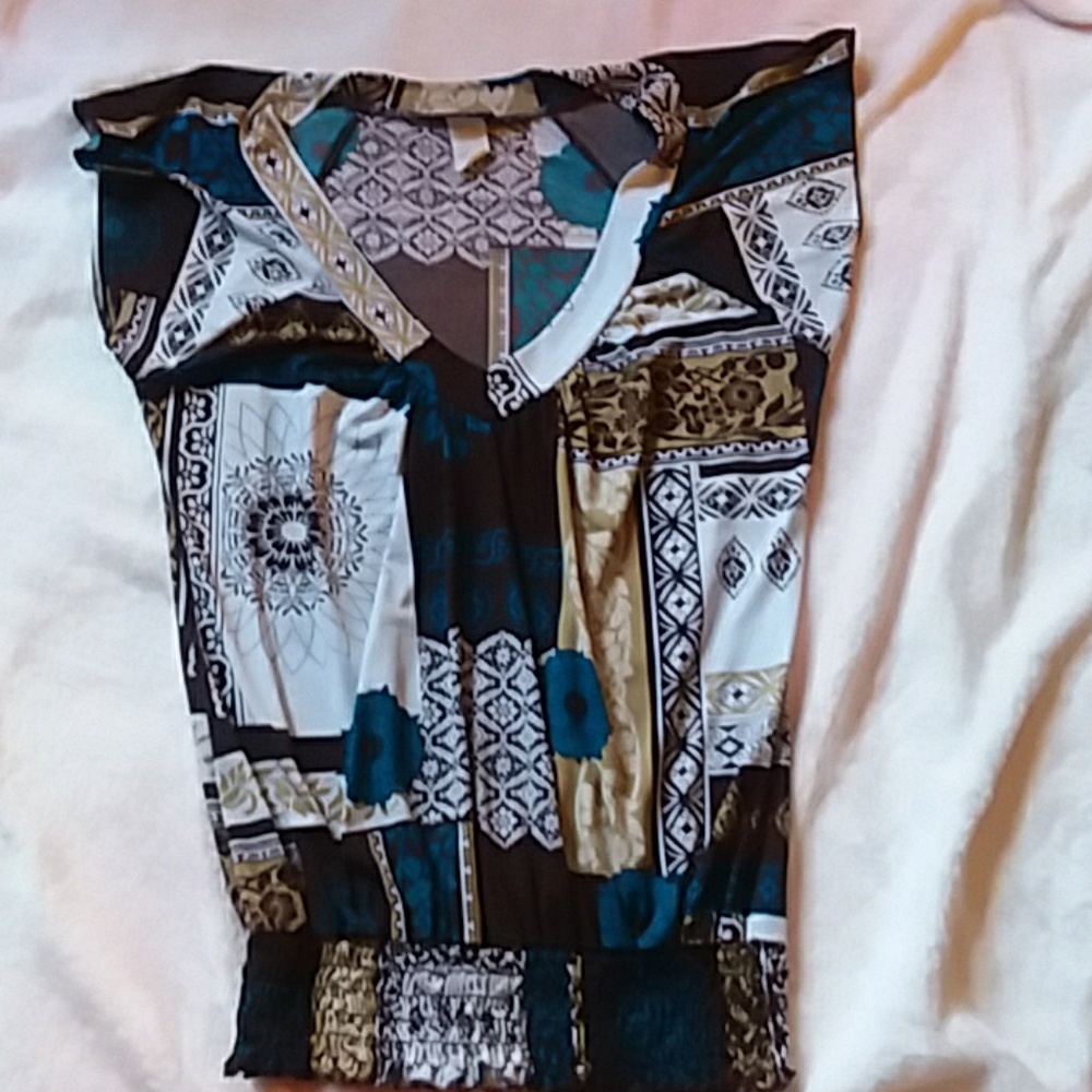 Short sleeve blouse